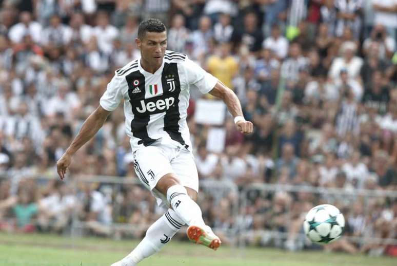 Cristiano precisou de sete minutos para marcar pela Juventus (Foto: ISABELLA BONOTTO/AFP)
