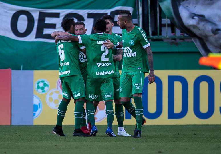 A vitória da Chapecoense e os três pontos conquistados aliviam um pouco as preocupações do time catarinense no Brasileirão