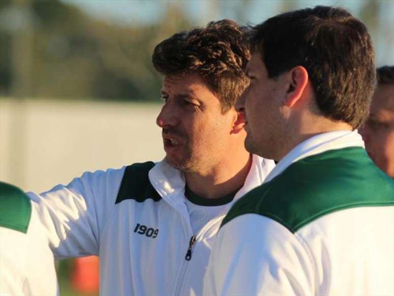 Tcheco assume comoo técnico e Matheus Costa, ex-Paraná Clube, como auxiliar (Foto: Divulgação/ Coritiba)