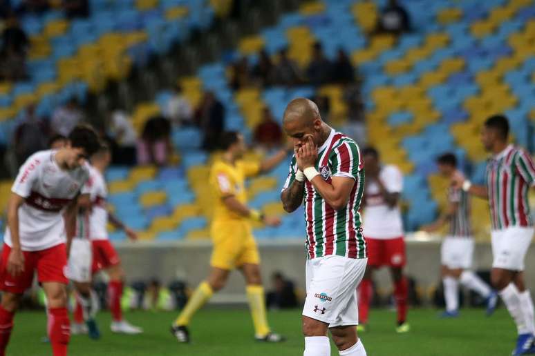 Marcos Junior lamenta em Fluminense x Internacional