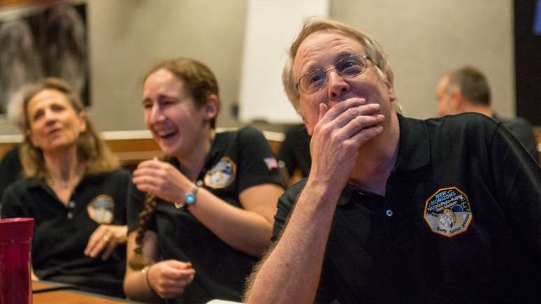Reação da equipe da New Horizons ao ver as imagens captadas pela sonda perto de Plutão