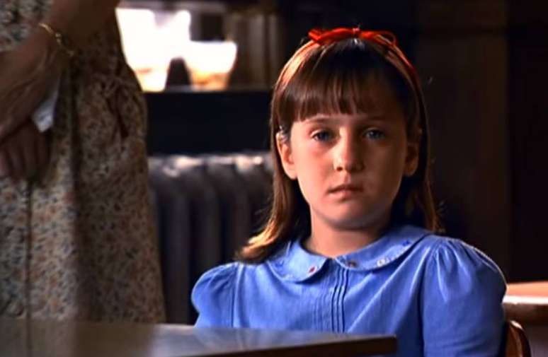 Personagem Matilda, interpretada por Mara Wilson, em cena do filme de 1996.