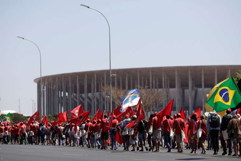 Milhares de simpatizantes do ex-presidente Luiz Inácio Lula da Silva fazem passeata em Brasília
14/08/2018
REUTERS/Ueslei Marcelino