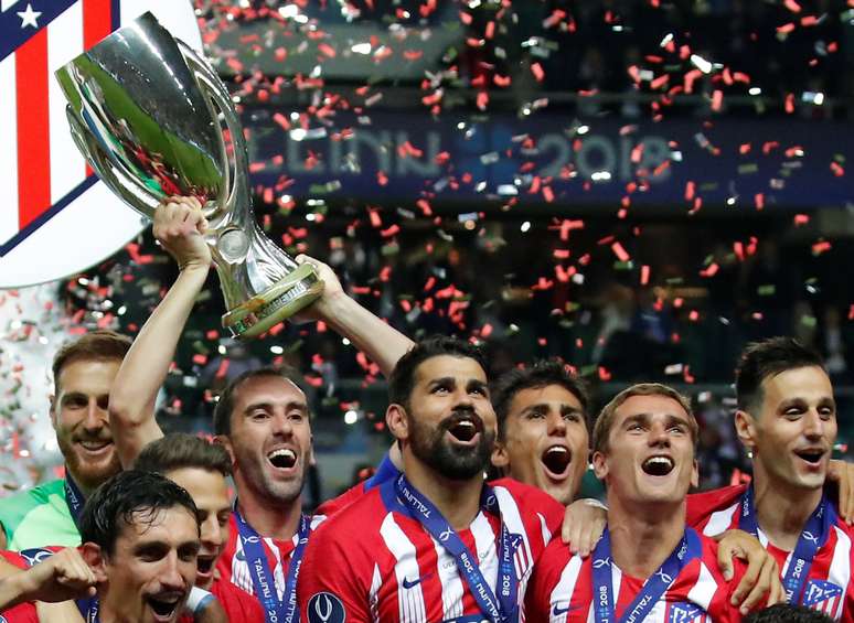 Jogadores do Atlético de Madri comemoram título
 15/8/2018              REUTERS/Maxim Shemetov 