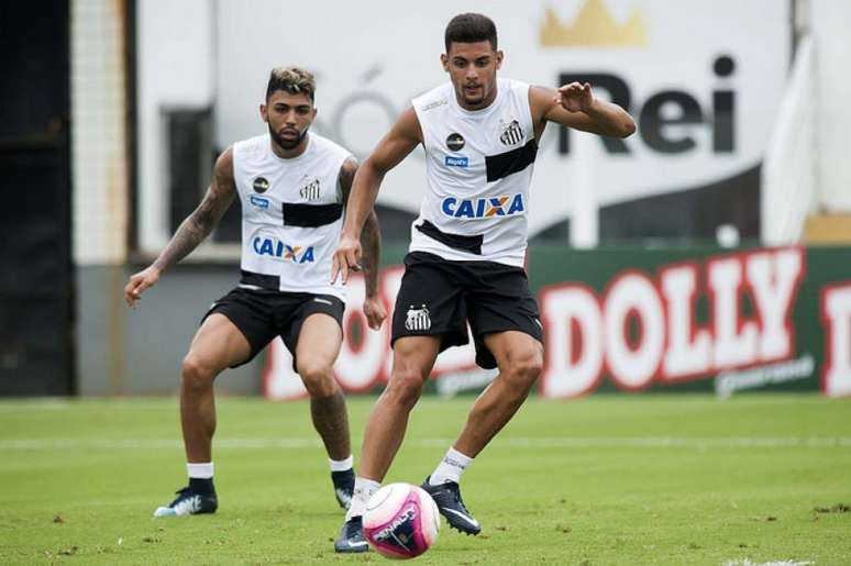 Gabigol começa como titular contra o Cruzeiro; Yuri Alberto o duelo no banco (Foto: Ivan Storti/Santos)