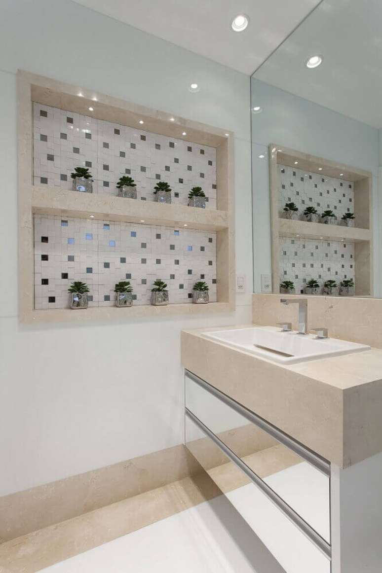 40. Modelos de nichos para banheiro com iluminação