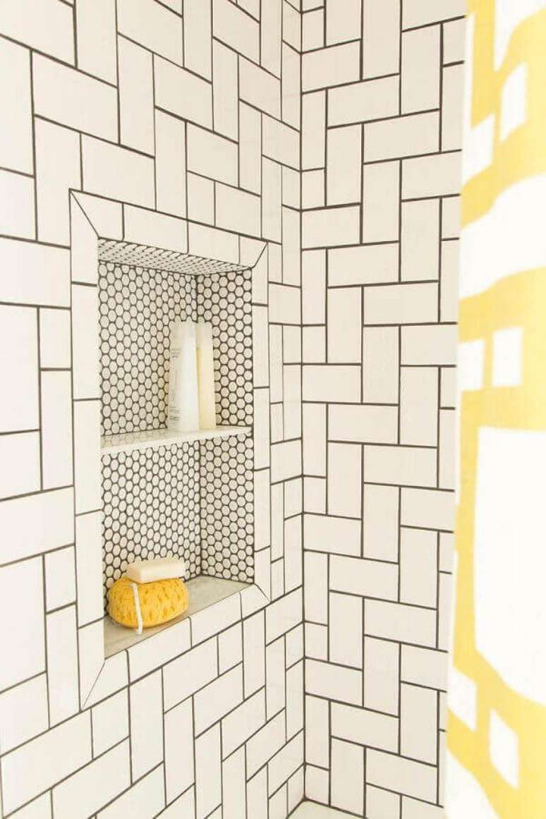47- Nicho apara banheiro pode ser feito com diferentes acabamentos. Foto: Pinterest