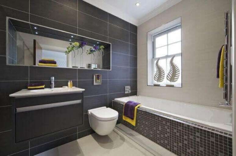 57- Nicho para banheiro espelhado pode ser utilizado em qualquer espaço do ambiente e combina com todas as cores. Fonte: Pinterest