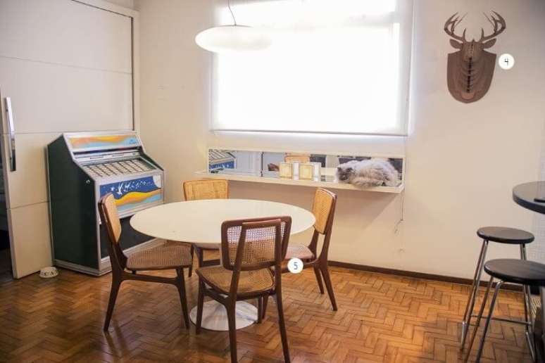 6. O espaço entre a mesa e os demais móveis deve ser observado. Projeto de Casa Aberta