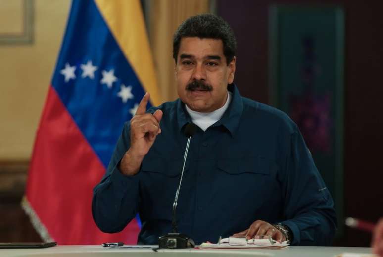 Presidente da Venezuela, Nicolás Maduro, durante reunião com ministros em Caracas 13/08/2018 Palácio de Miraflores/Divulgação via REUTERS 