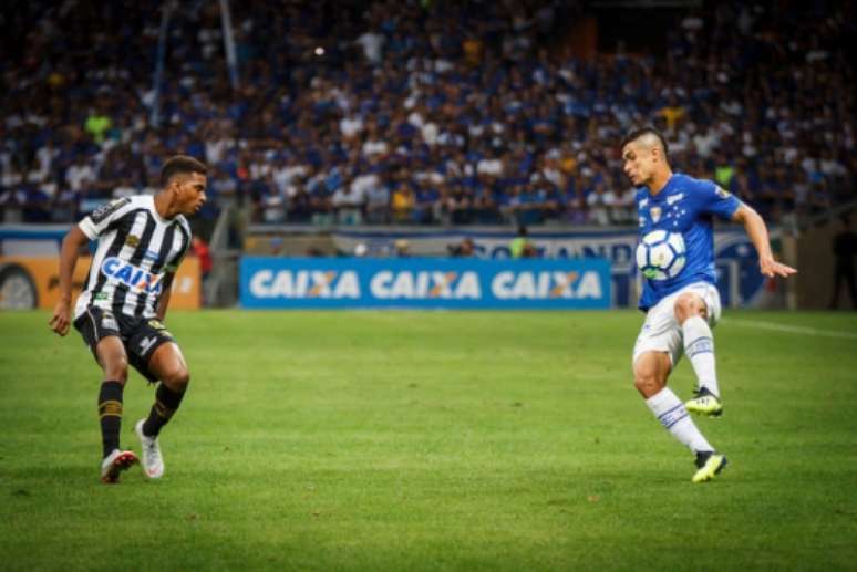 Lateral ficou impressionado com Fábio nos treinos e na decisão de pênaltis - Vinnicius Silva/Cruzeiro E.C.