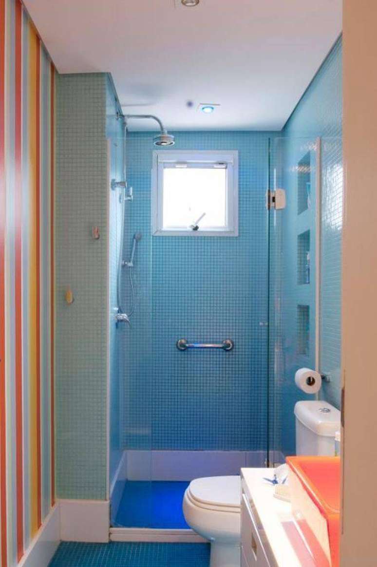 20. Box para banheiro com portade vidro temperado de abrir