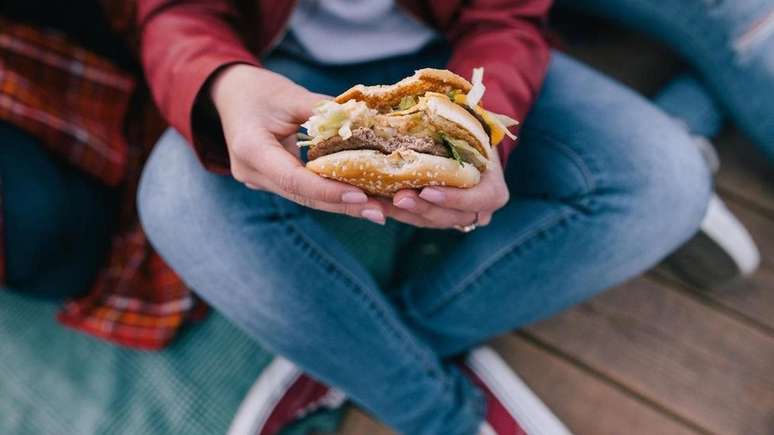 Com o passar dos anos, nosso relacionamento com a comida vai mudando