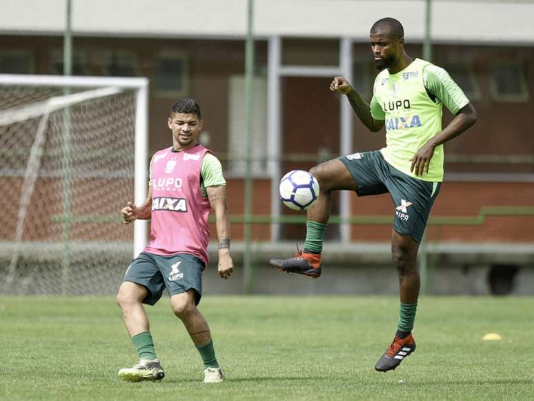 Coelho está nos ajustes finais para encarar o Flu =Mourão Panda/América-MG