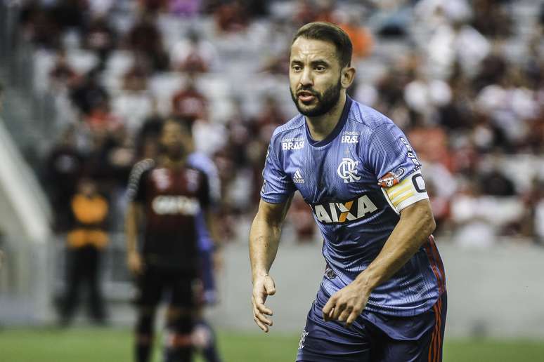 O jogador Everton Ribeiro do Flamengo durante a partida entre Atlético PR e Flamengo