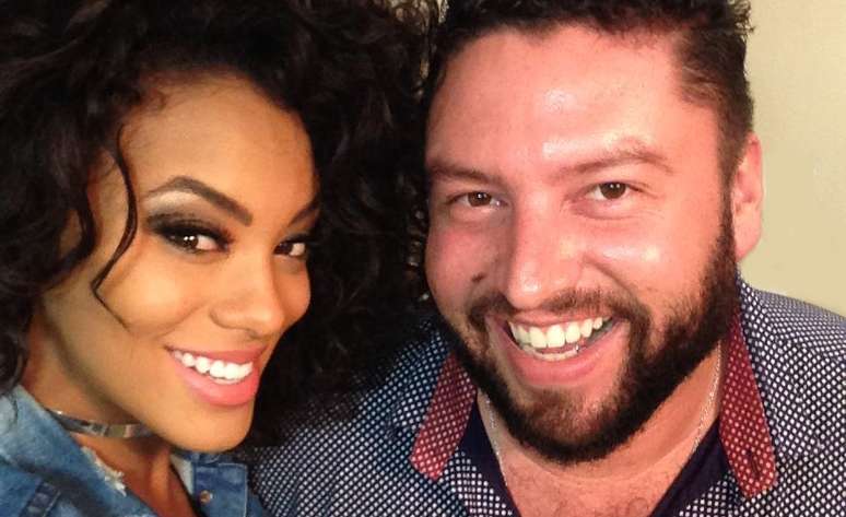 Juliano München com a Miss Brasil 2016 Raissa Santana: cabelos étnicos estão em alta