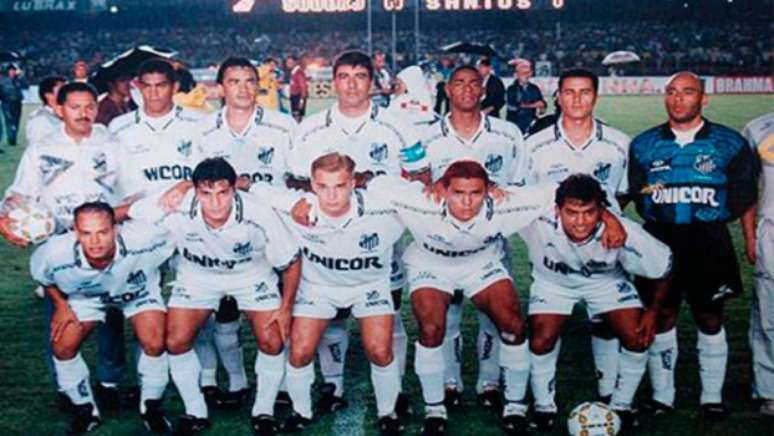 Último confronto: Santos 2 (2) x (3) 2 Independiente  - Supercopa da Libertadores (04/10/1995)