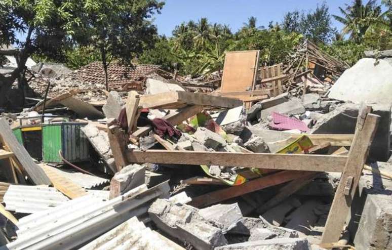 Novo terremoto na Indonésia deixa ao menos 12 mortos