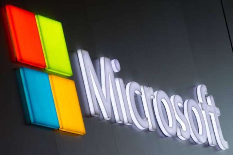 A unidade de crimes digitais da Microsoft bloqueou domínios na internet criados por um grupo "largamente associado ao governo russo, conhecido como Strontium"