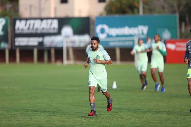 Júnior Santos espera intensidade contra Atlético-PR (Foto: Divulgação)