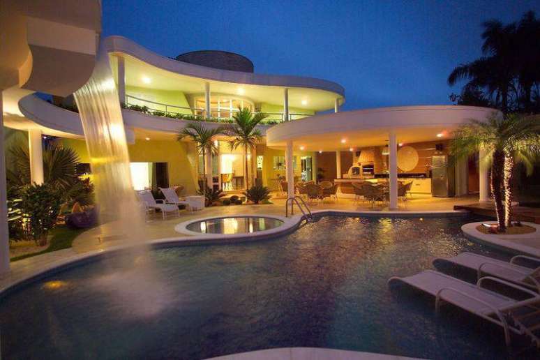 52.&nbsp; Exemplo para os modelos de casas totalmente projetadas com linhas em curva e circulares