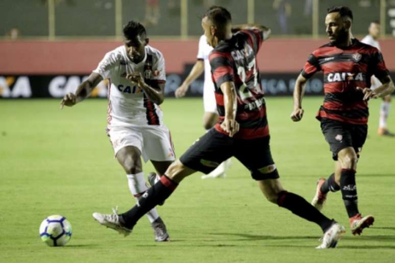 Último encontro entre os clubes: Vitória 2 x 2 Flamengo