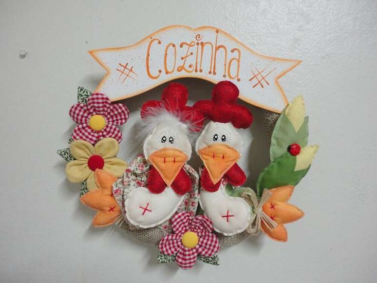 10. O artesanato com feltro para cozinha ajuda a incrementar a decora&ccedil;&atilde;o do local.