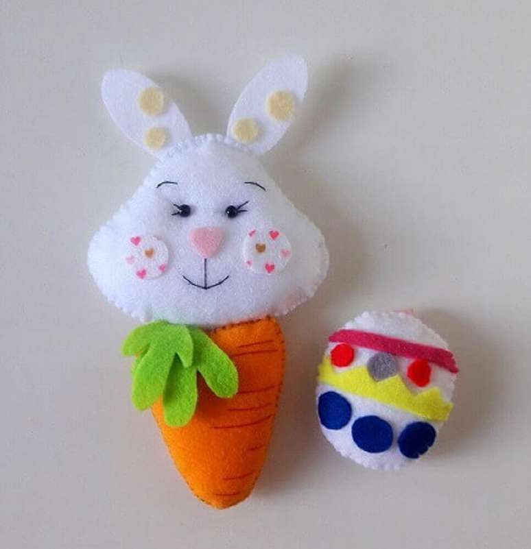 37. Mais um modelo de decora&ccedil;&atilde;o de p&aacute;scoa com artesanato de feltro