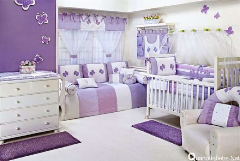 79- Decoração do quarto de bebê rico em tons de lilás. Fonte: Pinterest