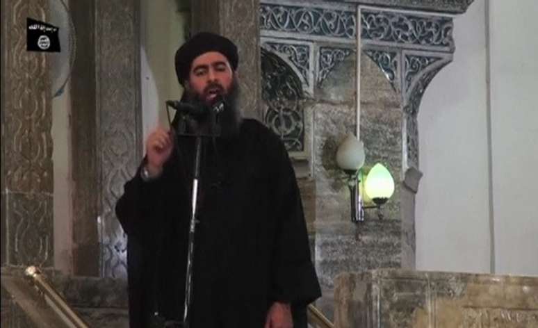 Imagem de vídeo do homem que seria o líder do Estado Islâmico, Abu Bakr al-Baghdadi, divulgado na internet em julho de 2014