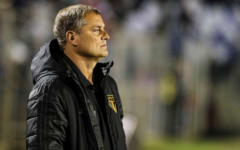 Diego Aguirre durante o jogo em Curitiba - FOTO: Geraldo Bubniak/AGB