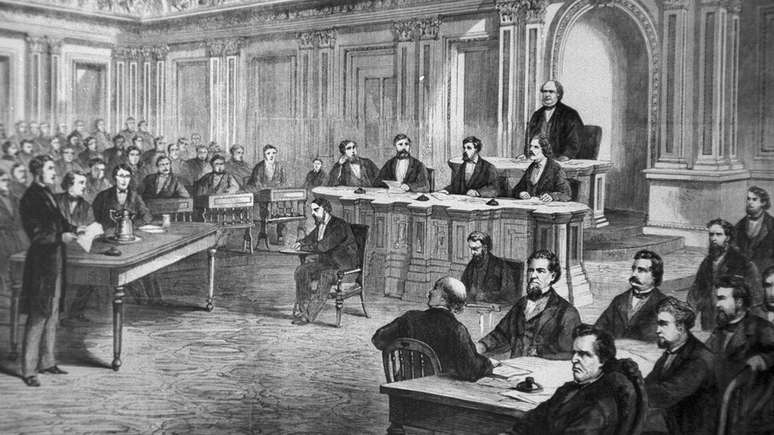 Gravura mostra votação do impeachment do presidente Andrew Johnson no Senado em 1868