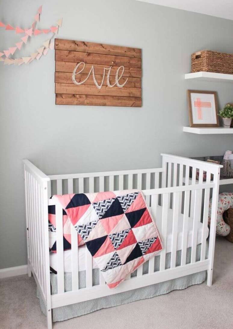 14. Estilo moderno para decoração de quarto de bebê feminino simples e barato – Foto: Arelis April