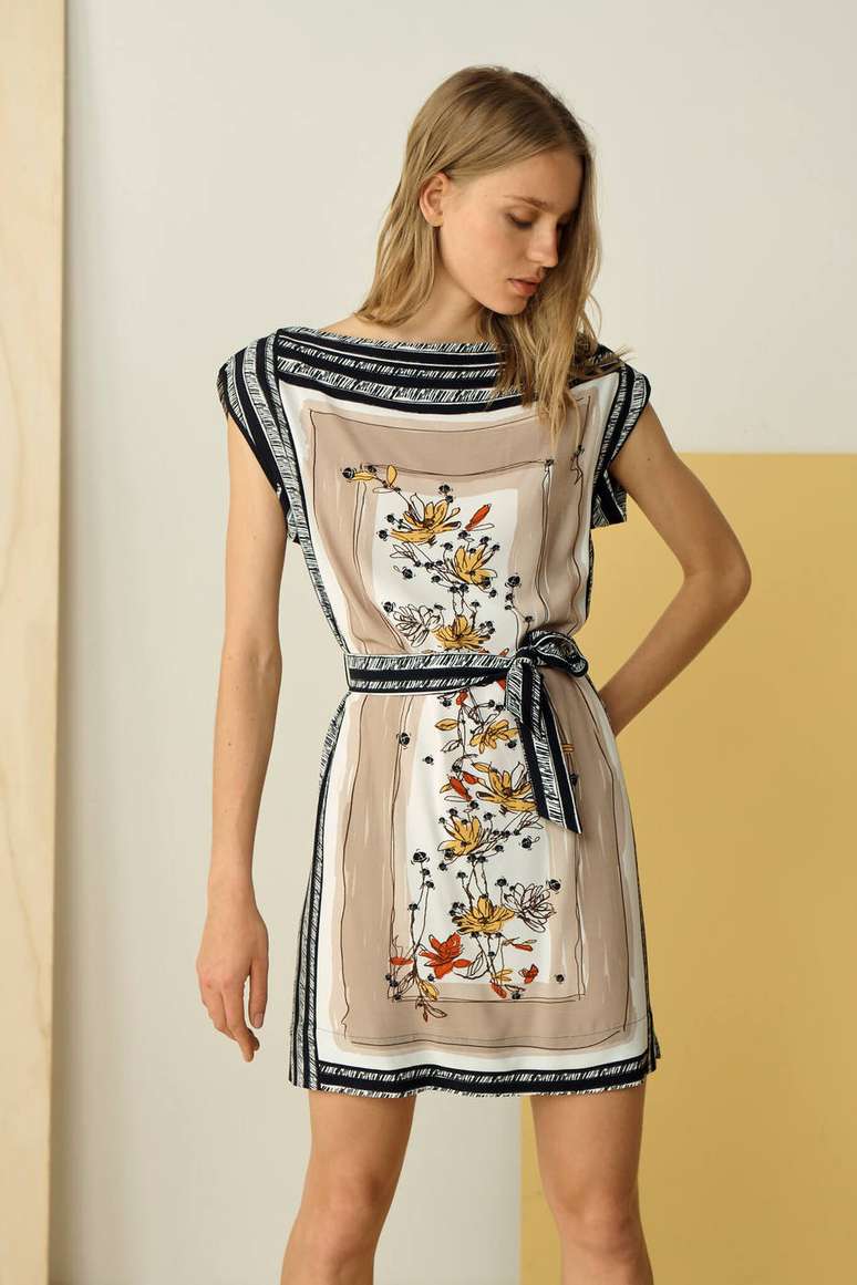 Vestido floral geom&eacute;trico do ver&atilde;o 2019 da I&oacute;dice