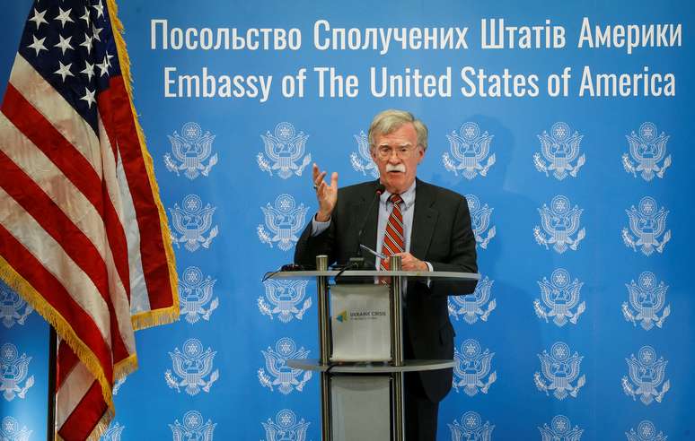 Conselheiro de segurança nacional de Trump, John Bolton, concede entrevista coletiva em Kiev
24/08/2018
REUTERS/Valentyn Ogirenko