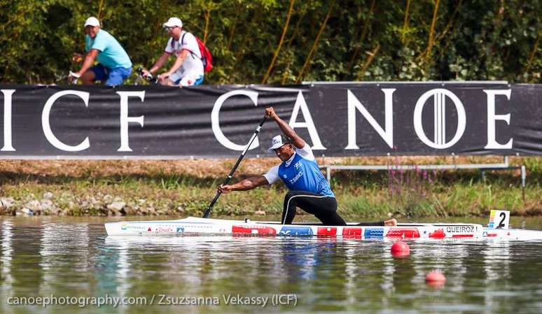 Isaquias Queiroz é tricampeão mundial de canoagem velocidade