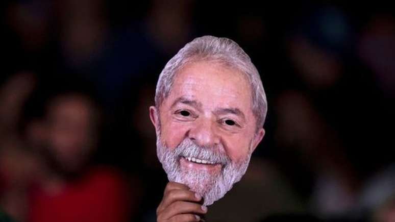 "O PT não vai desaparecer quando Lula desaparecer. É uma ligação mais longa e duradoura do que a relação com Lula", argumenta cientista político