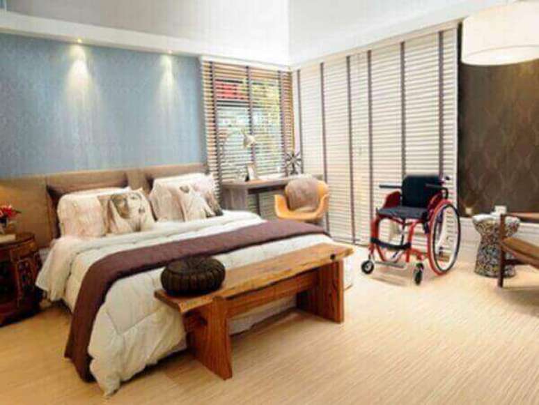 40- Os modelos de quartos para deficientes devem ser amplos e com poucos móveis para não atrapalhar a circulação. Fonte: Zap em Casa