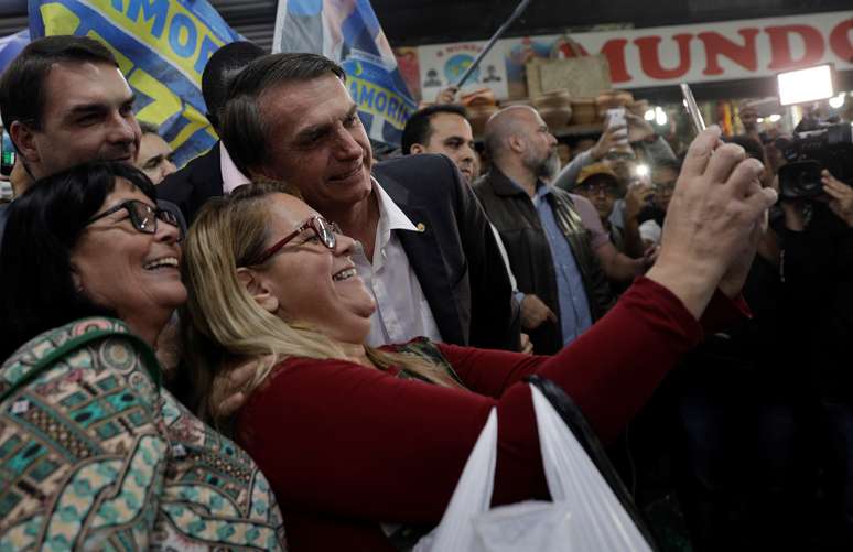 Candidato do PSL &agrave; Presid&ecirc;ncia, Jair Bolsonaro, durante ato de campanha no Rio de Janeiro 27/08/2018 REUTERS/Ricardo Moraes