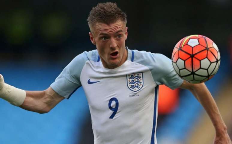 Vardy, que é reserva de Kane na Inglaterra, fala em dar oportunidade à jovens na seleção (Foto: AFP)