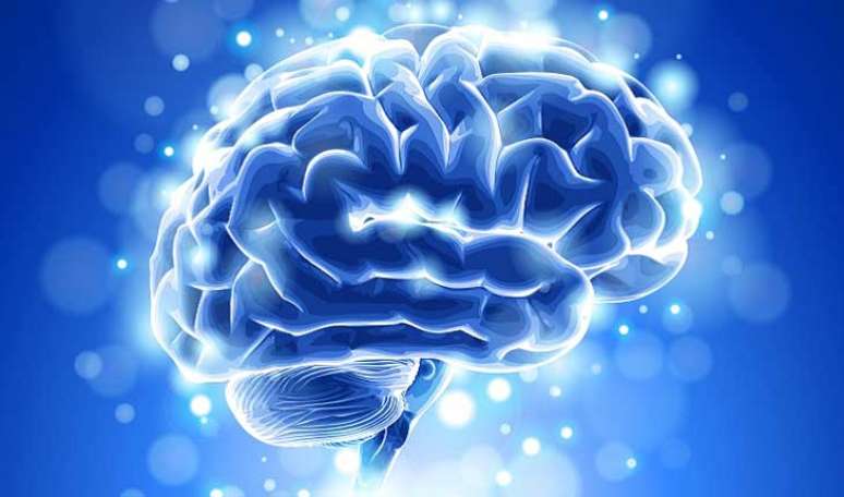 5. MENTE AFIADA: correr pode te deixar mais perspicaz que a muscula&ccedil;&atilde;o. Pesquisa da Universidade de Illinois (EUA) mostrou que quando a corrida aumenta em 5% o condicionamento cardiorrespirat&oacute;rio, observa-se uma melhora de at&eacute; 15% nos testes mentais. Os resultados foram publicados na Medicine & Science in Sports & Exercise, mostrando tamb&eacute;m que os atletas tiveram tempo de rea&ccedil;&atilde;o menor. Os m&eacute;dicos acreditam que fatores de crescimento estimulados pelo treinamento de resist&ecirc;ncia (muscula&ccedil;&atilde;o) permanecem nos m&uacute;sculos, enquanto os produtos de treinamento aer&oacute;bio circulam pela corrente sangu&iacute;nea e correm para o c&eacute;rebro 