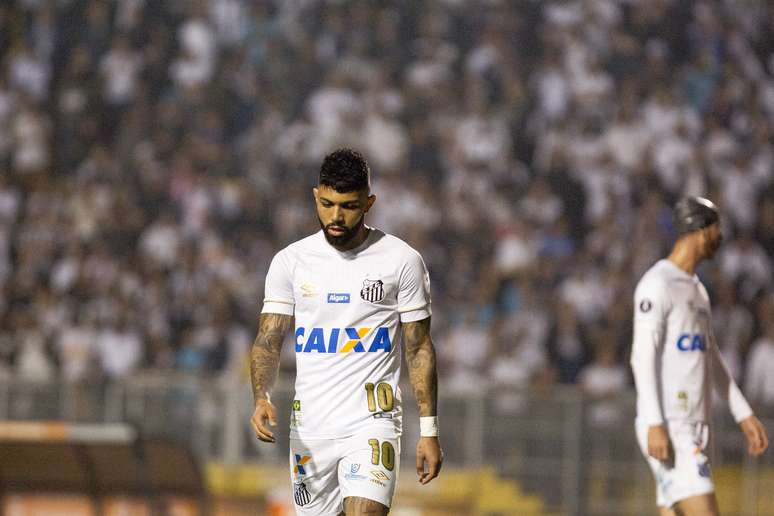 Gabriel lamenta chance perdida pelo Santos