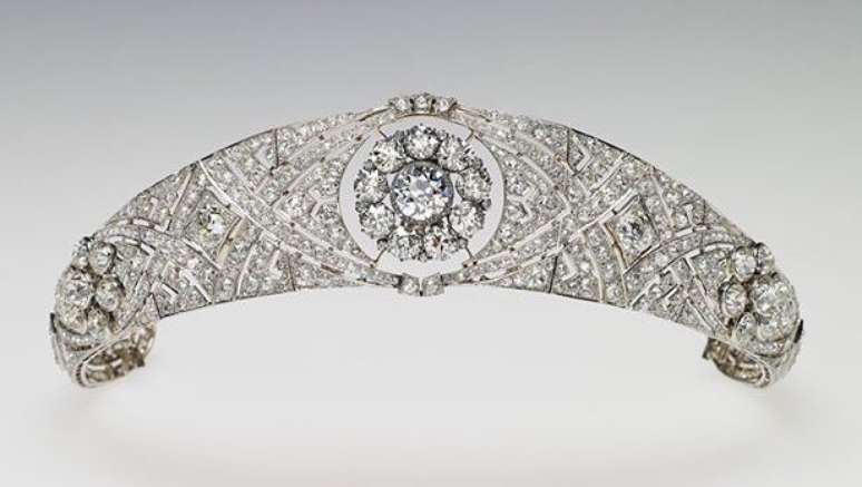 Tiara que pertenceu à mãe de Elizabeth II (Foto: Royal Collection Trust/Reprodução)