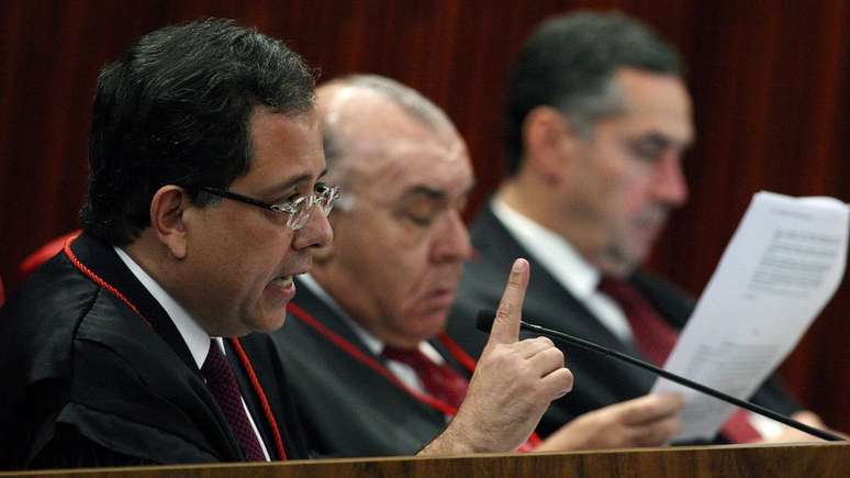 O tempo final de cada candidato foi definido pelo TSE nesta terça-feira (28). Na imagem, o ministro Sérgio Banhos