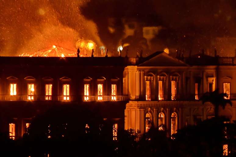 Incêndio destruiu 20 milhões de itens históricos