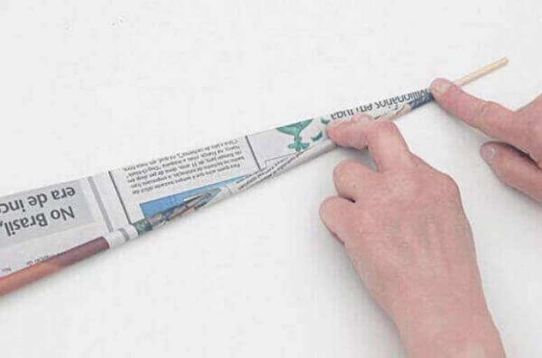 6- Artesanatos em geral com rolinhos de jornal s&atilde;o baratos e pr&aacute;ticos. Fonte: Estudo de c&eacute;lulas