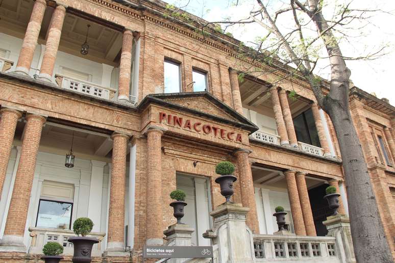 Fachada da Pinacoteca, museu mais antigo de São Paulo