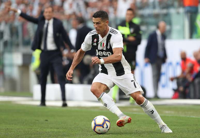 Cristiano Ronaldo é o jogador mais bem pago entre os 548 inscritos para a disputa do Campeonato Italiano