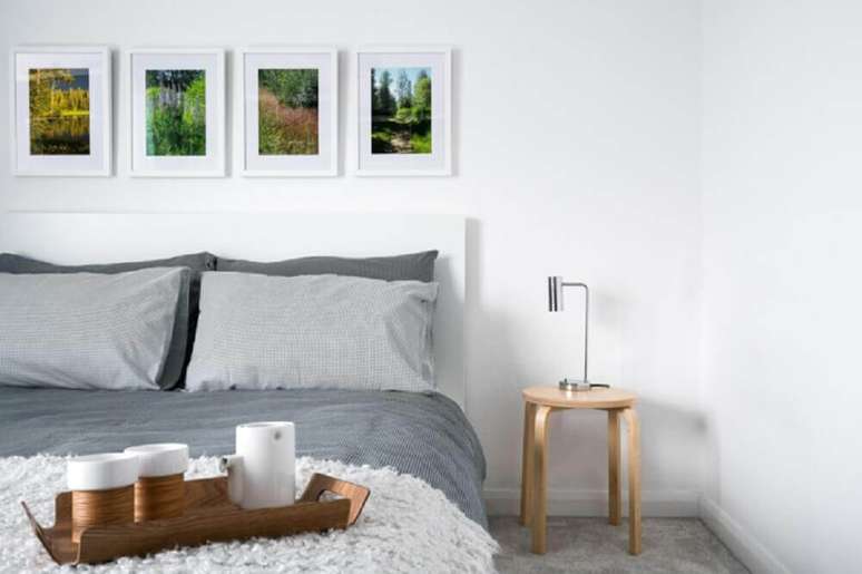 61. Decora&ccedil;&atilde;o com criado mudo pequeno estilo mesinha de canto- Foto: Archzine