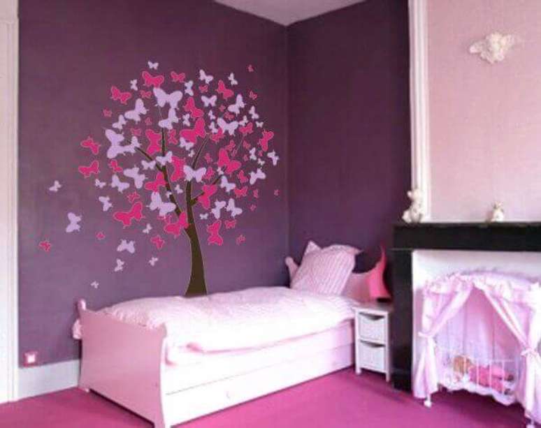 13- O quarto de crian&ccedil;a menina &eacute; rico em detalhes femininos. Fonte: Language Blag